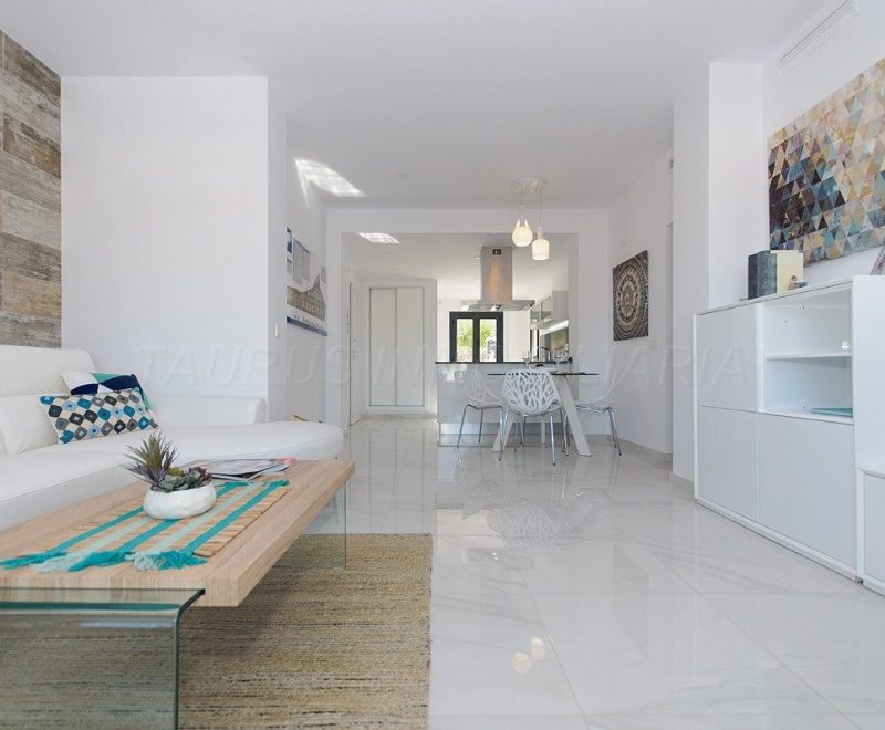 Nemovitosti ve panìlsku, Prodej Apartmánu u moøe
www.taurusreality.cz